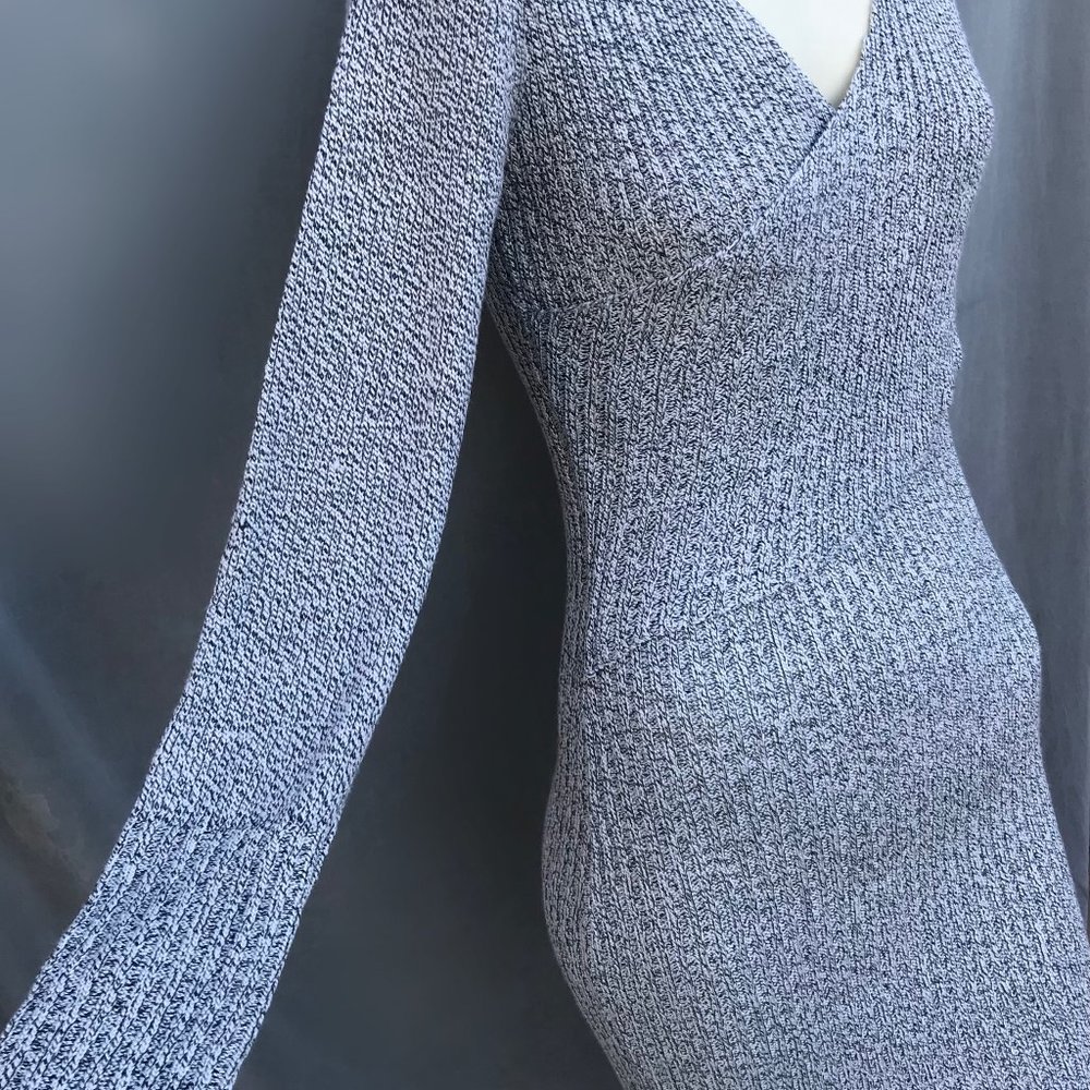 Lulus Wrap style Midi Sweaterdress Size S